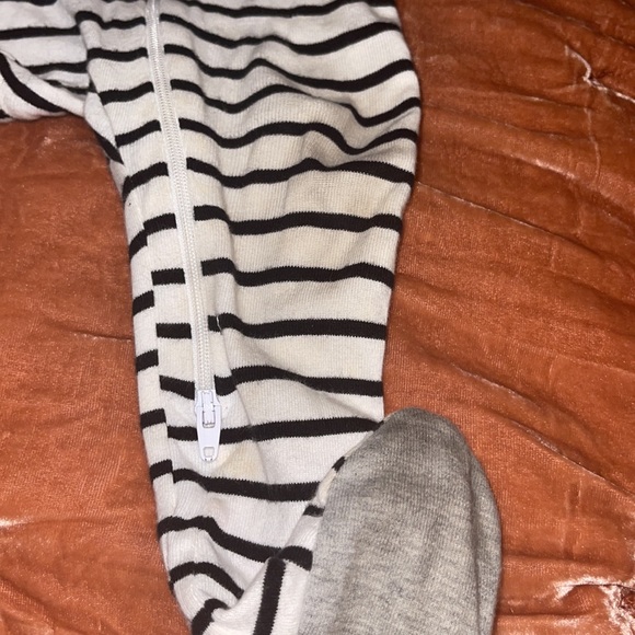 Baby PJS - Picture 2 of 6